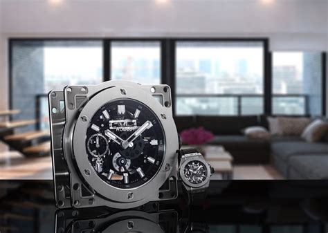 hublot table clock